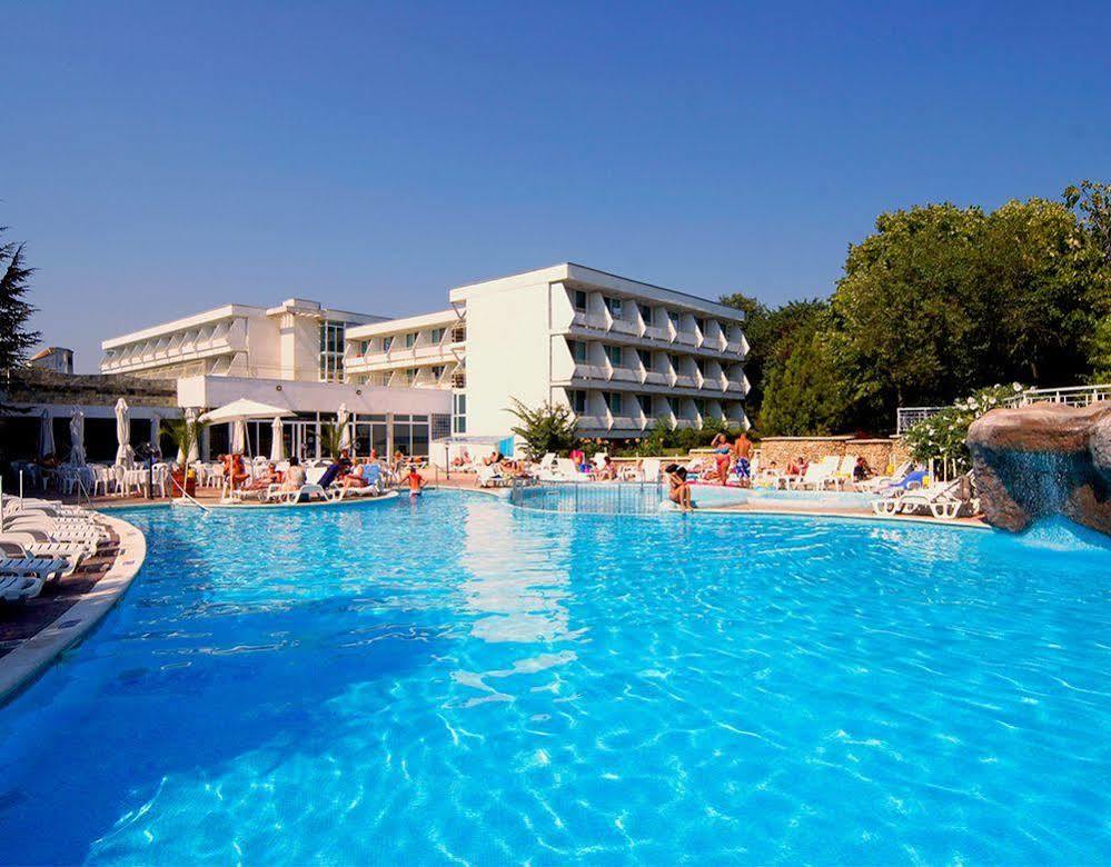 Althea Hotel البينا المظهر الخارجي الصورة